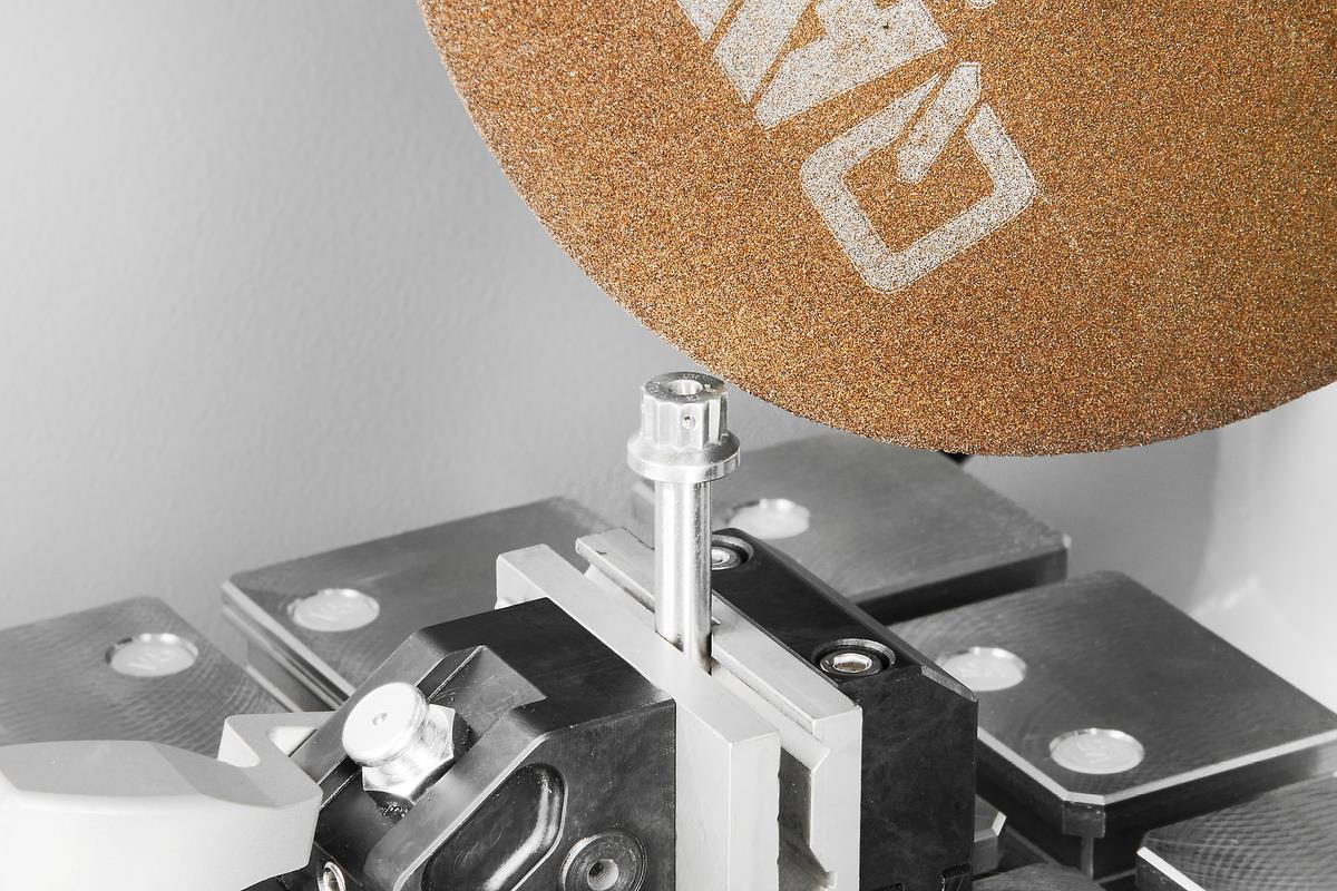 Qatm Qcut 200 A- Automatic Precision Benchtop Cut-Off Machine