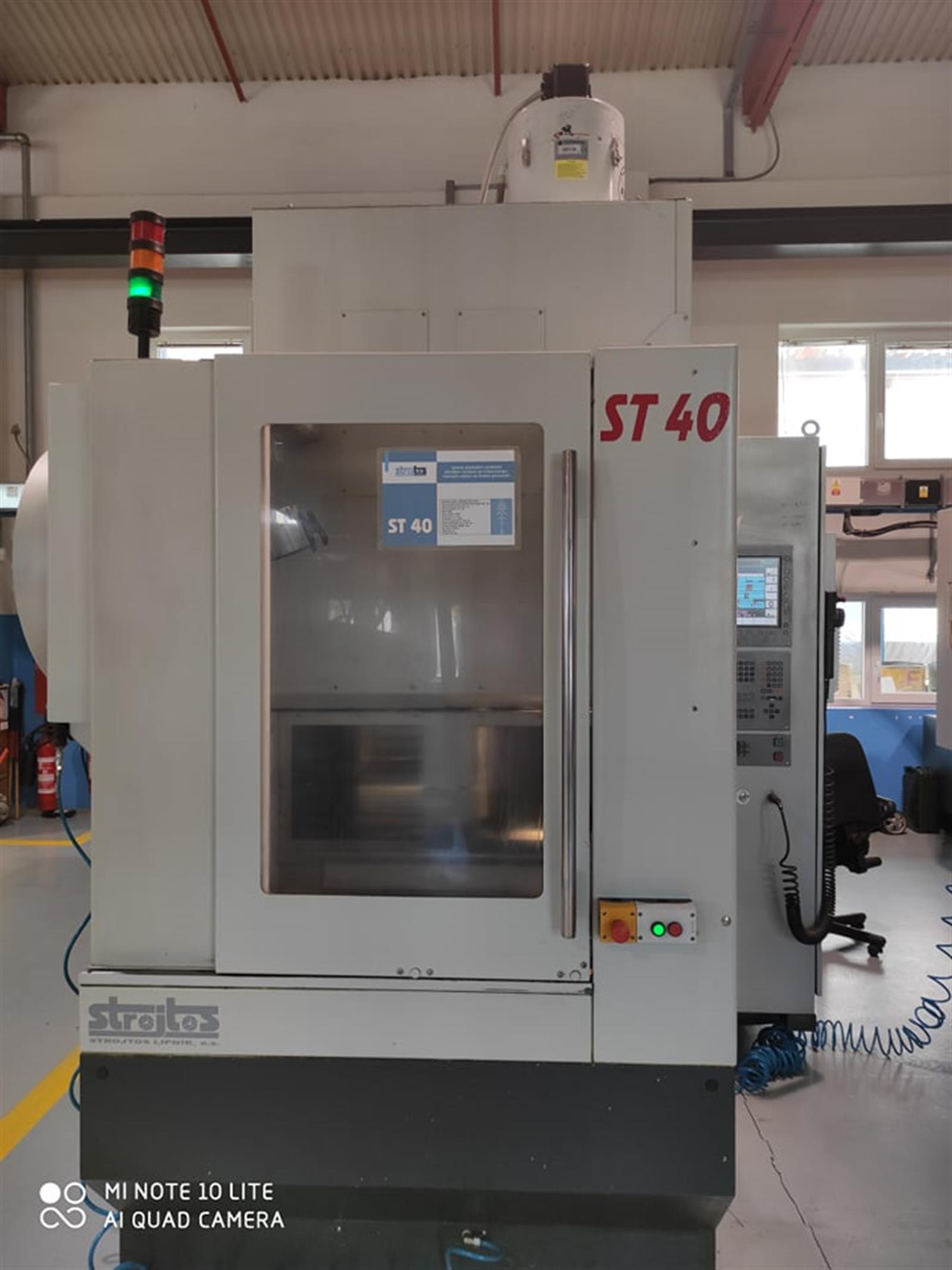 STROJTOS ST 40 Machining center - vertical
