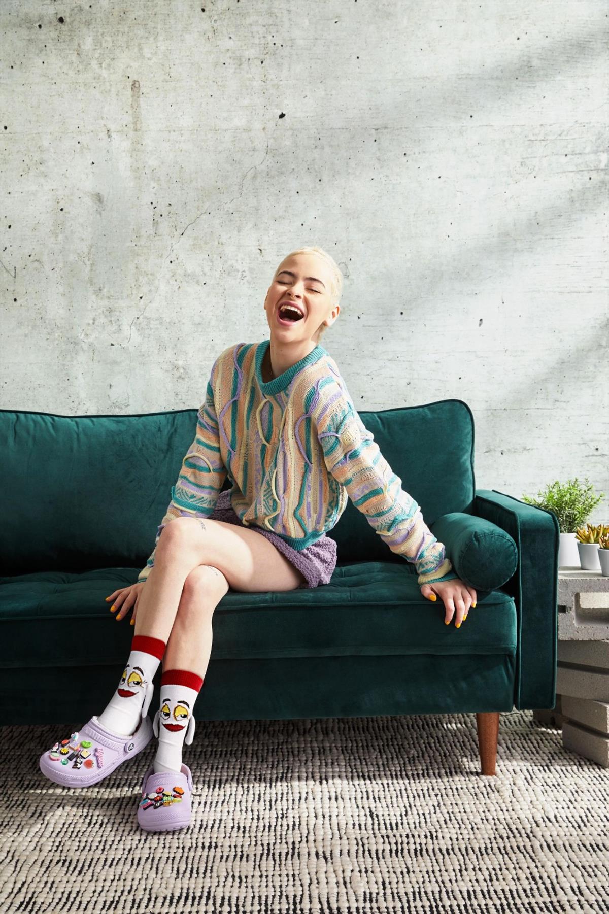 Mono Socks - 2li Elele Tutuşan Mıknatıslı Sevgili Çift Çorap
