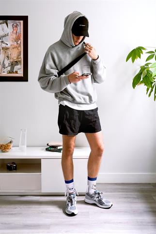 Mono Socks - 2li Elele Tutuşan Mıknatıslı Sevgili Çift Çorap