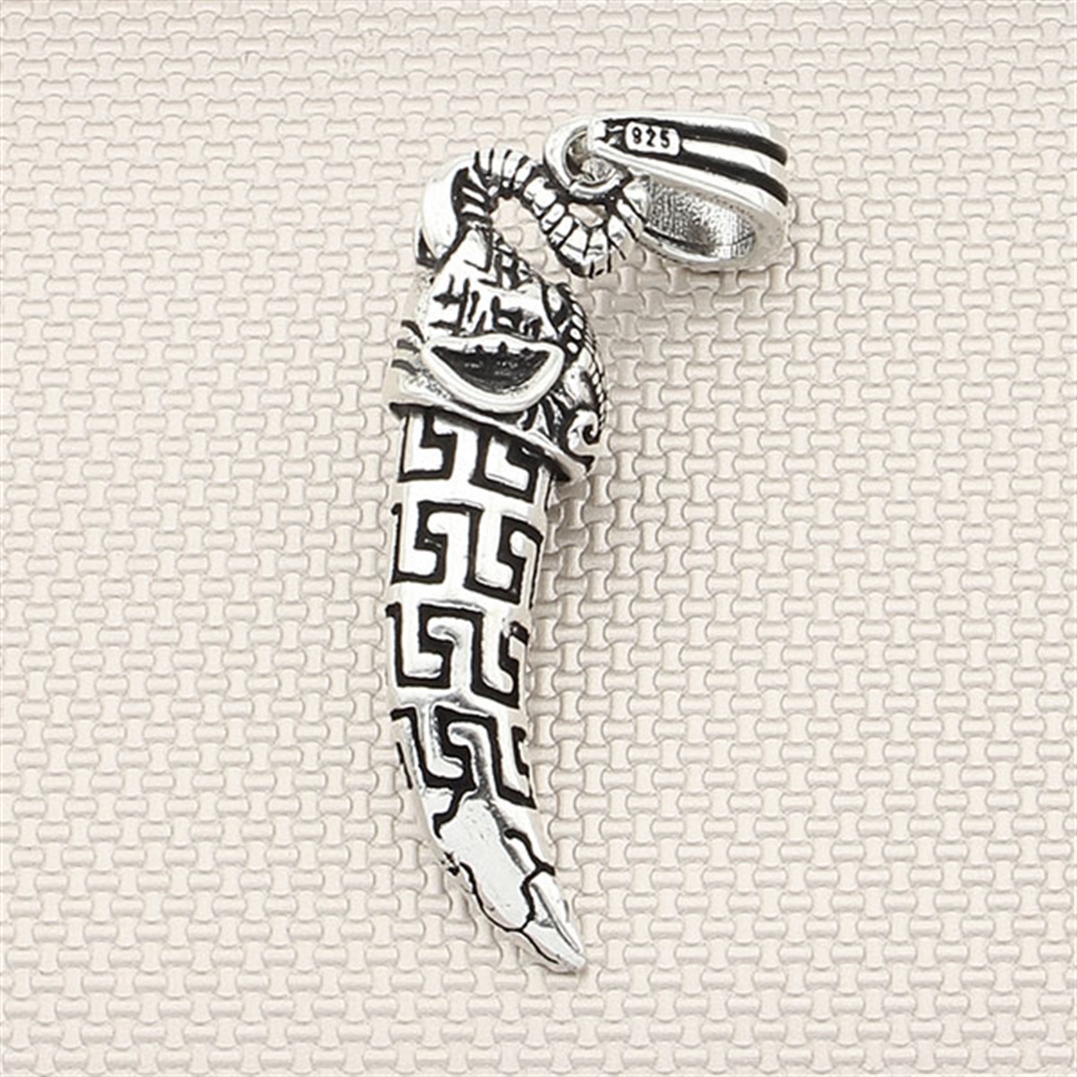 Erkek Gümüş Kolye Ucu