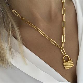 Basic Chain Lock Necklace