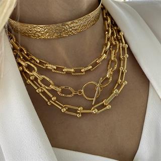 Bold T. Link Chain Necklace