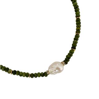 Mosslight Pearl Necklace