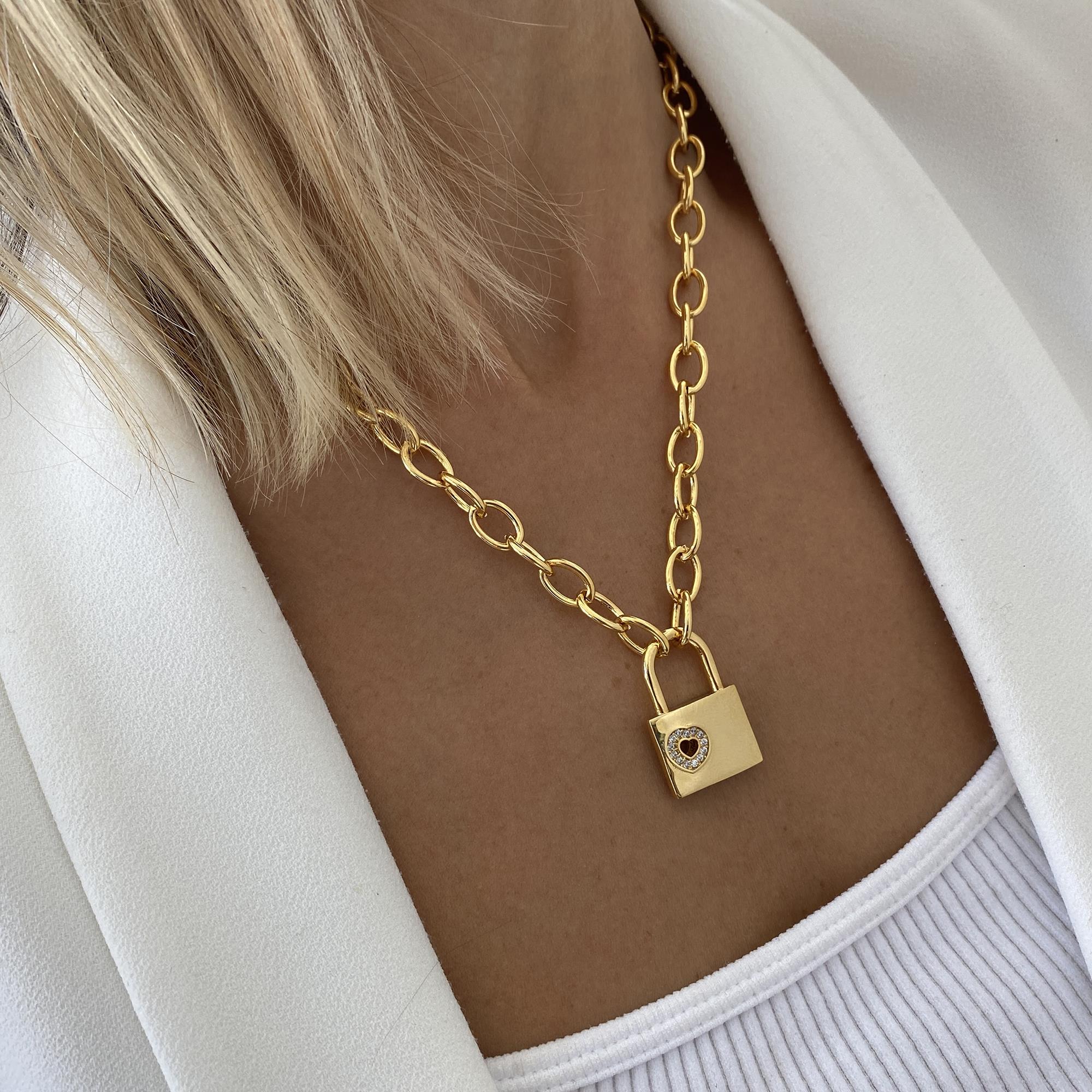 Locked Heart Kolye