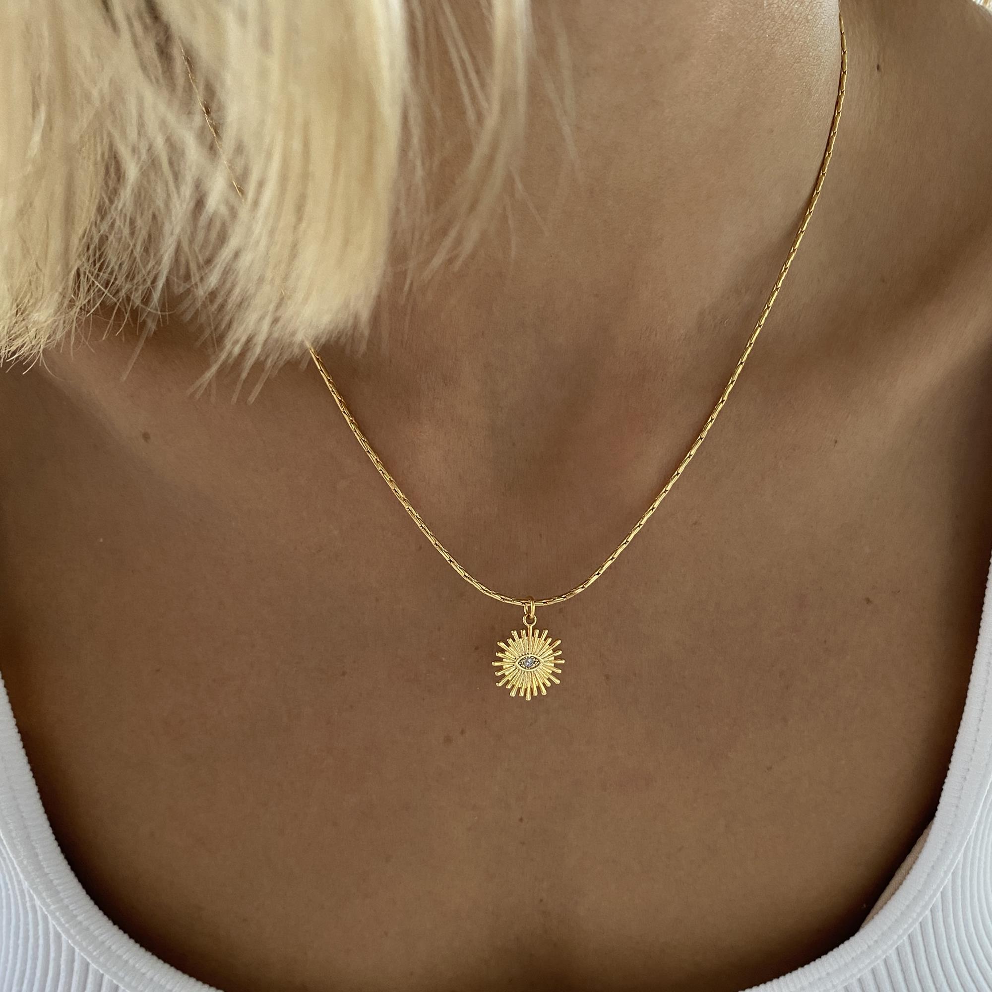 Slim Sun Kolye