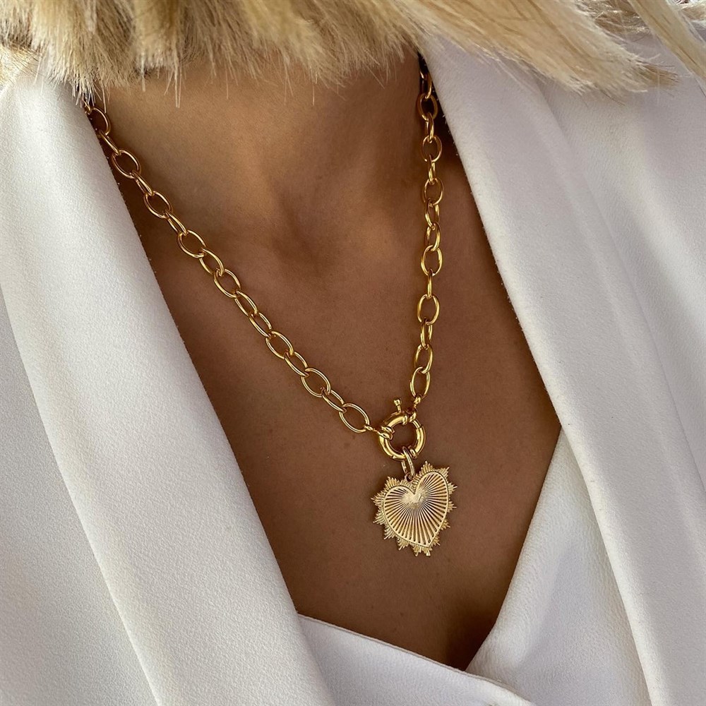 Tasarım Trace Chain Kalp Kolye