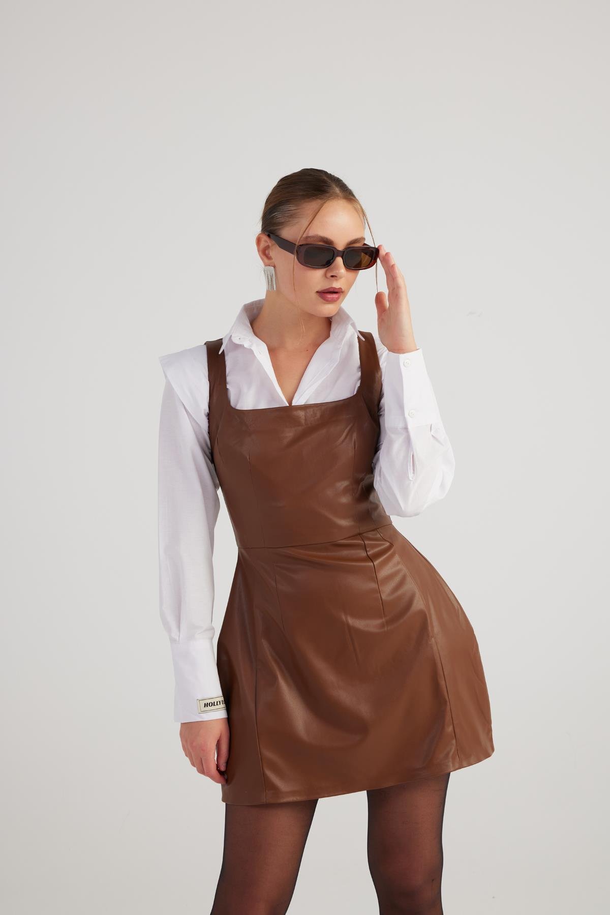 Larissa Dress Brown