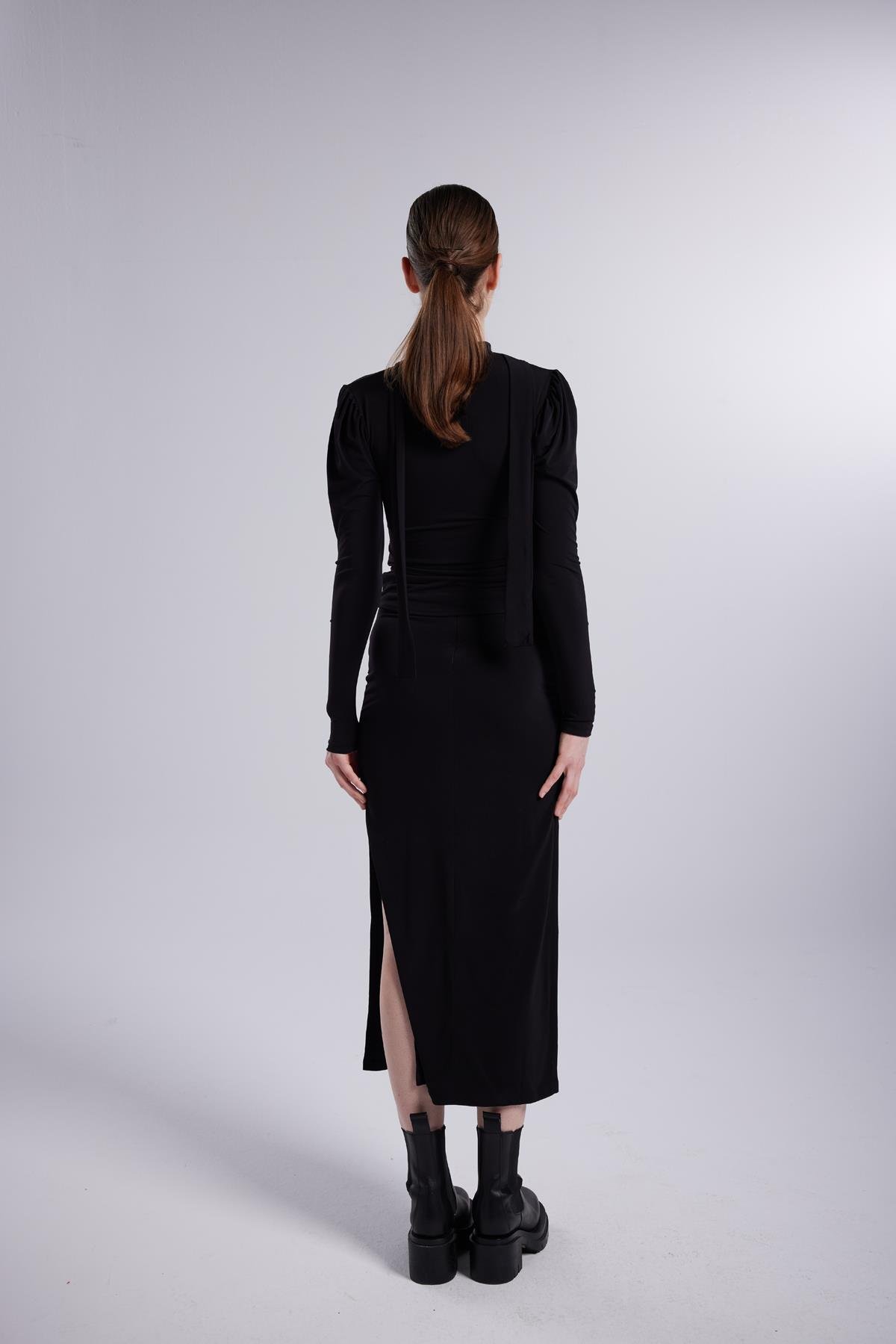 Şal Yaka Detaylı Serre Bluz Siyah