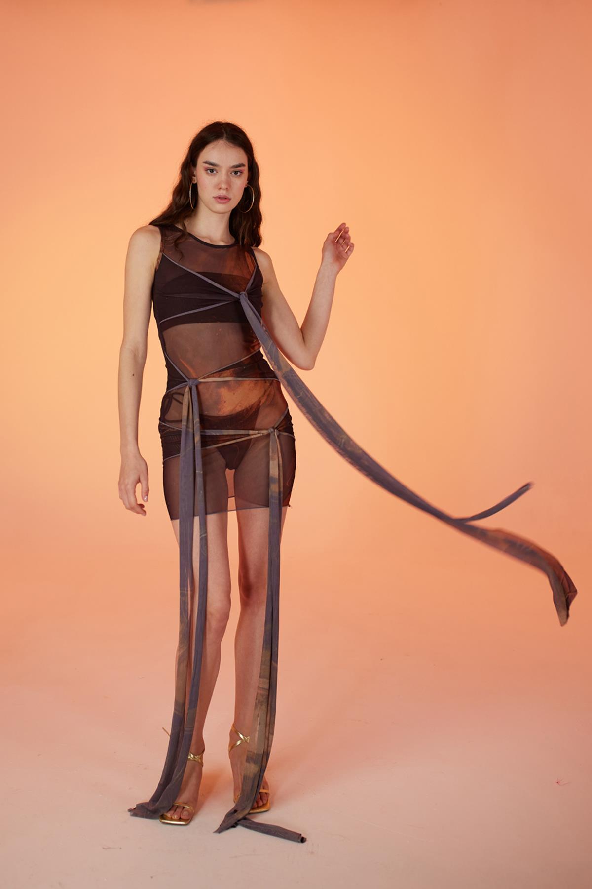 Bağlama Detaylı Ensek Tül Wrap Elbise Kahverengi