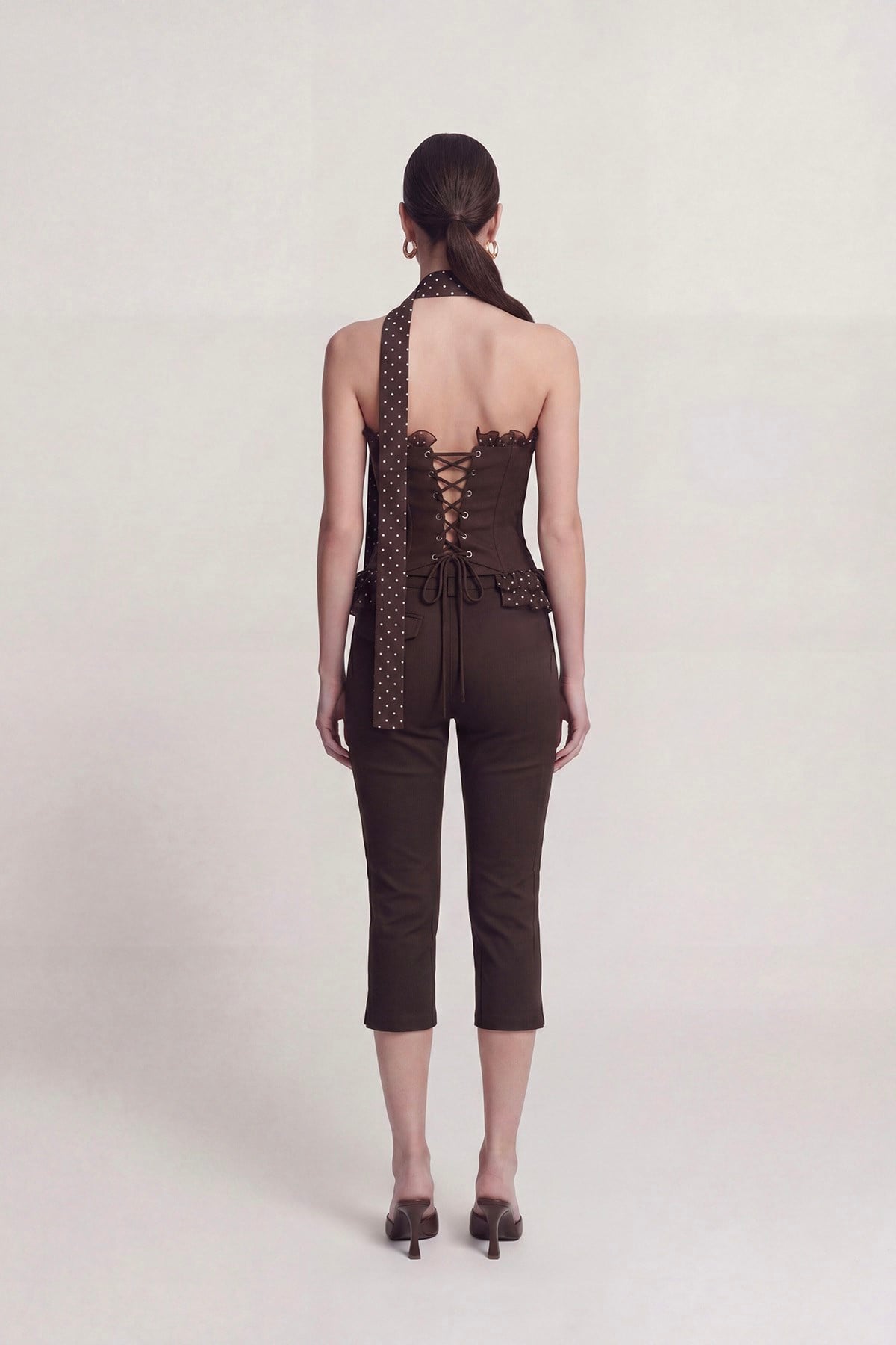 Mid-Waist Lycra Una Capri Pants Brown