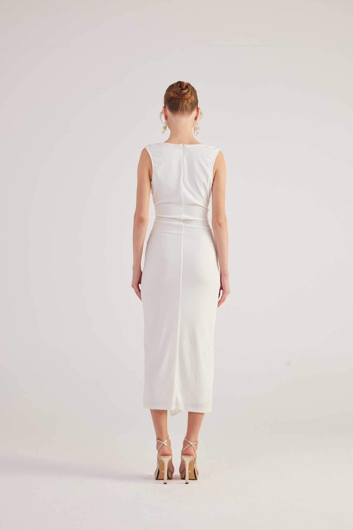 V Yaka Yırtmaçlı Astarlı Uzun Kate Elbise Beyaz