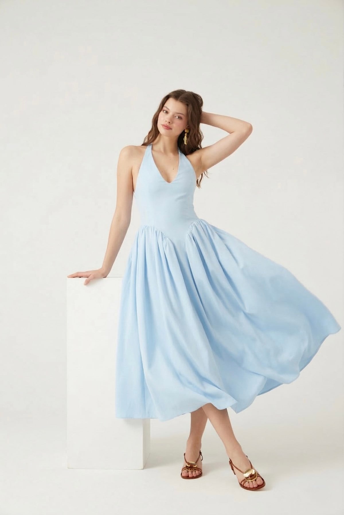 Boyundan Bağlamalı Bele Oturan Uzun Ophelia Elbise Mavi