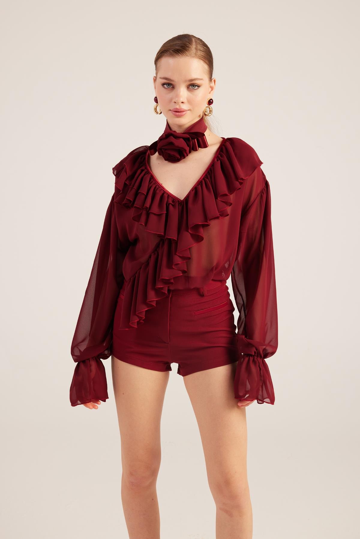 Fırfırlı Güllü Choker Aksesuarlı Şifon Sassy Gömlek Bordo 