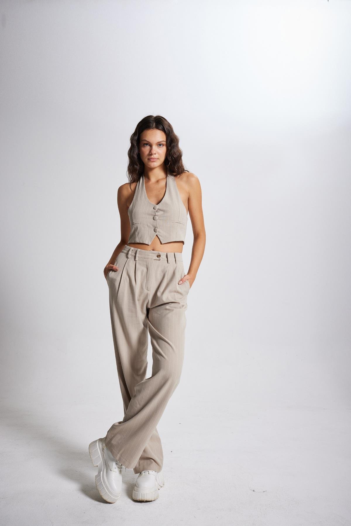 Boyun Bağlamalı Crop Striped Yelek Bej