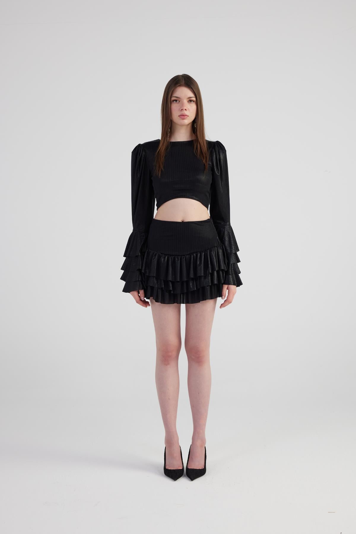 Yesnia Suit Black