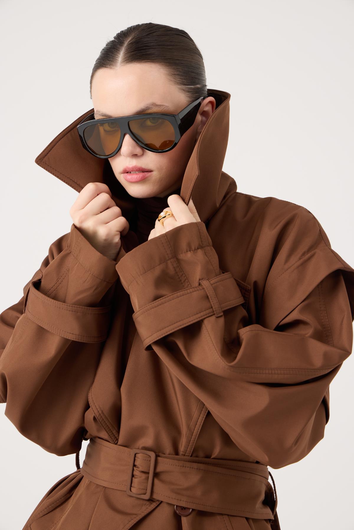 Kemerli Oversize Kesim Sara Trençkot Kahve