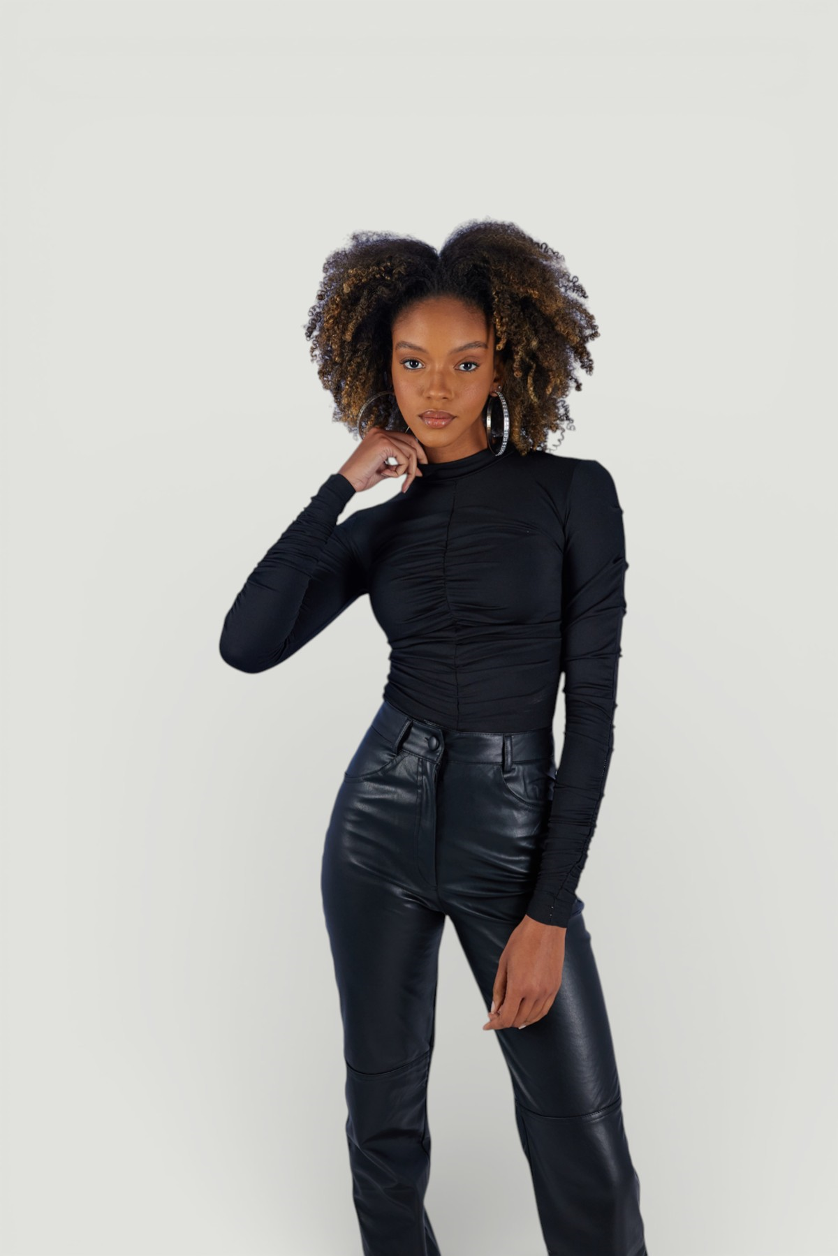 Drape Detaylı Yarım Balıkçı Draped Bluz Siyah