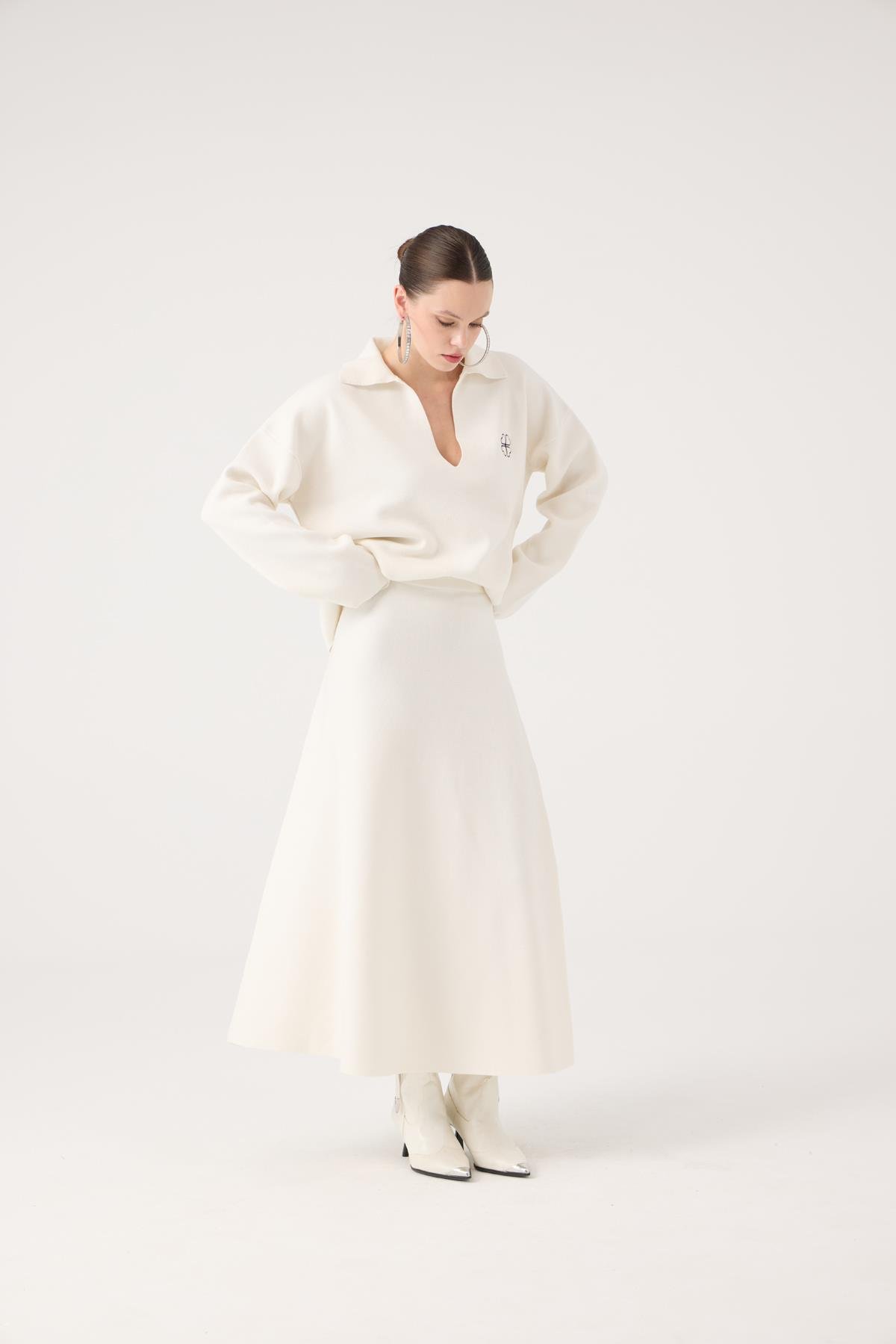 Beli Lastikli Uzun Zoi Triko Etek Beyaz