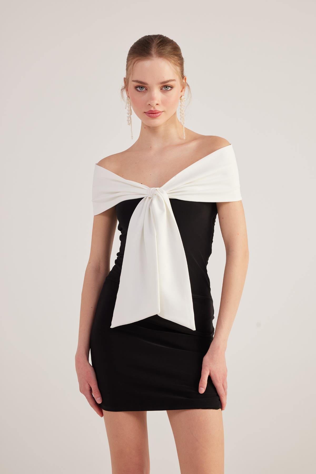 Madonna Yaka Mini Octavia Elbise Siyah