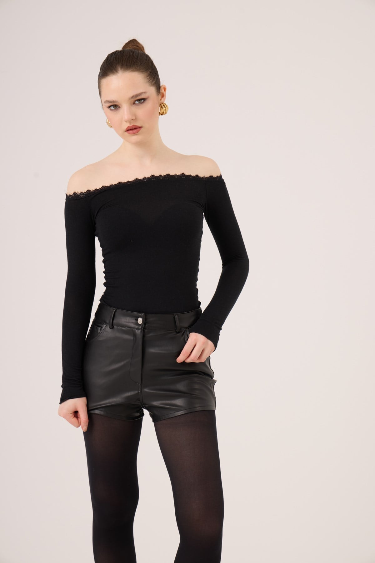 Madonna Neckline Lace Macy Cashmere Blouse Black