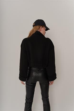 Kadın Siyah Yaka İpli Fermuar Kapamalı Uzun Kol Kemer Detaylı Puliva Ceket