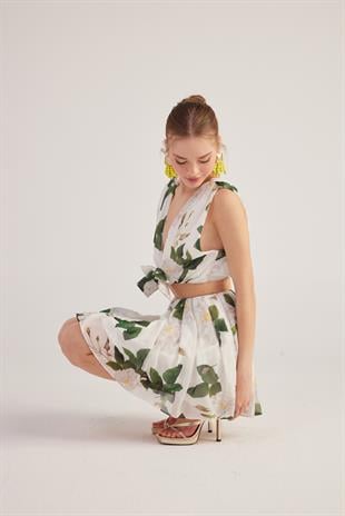 Çiçekli Çıkarılabilir Kurdele Aksesuarlı Şifon Frances Takım Beyaz