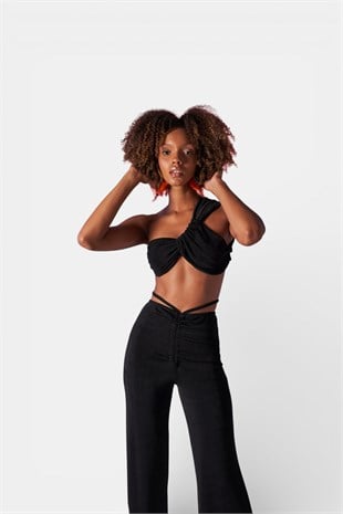 Omuz Detaylı Beatrice Crop Siyah