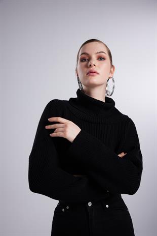 Kadın Siyah Balıkçı Yaka Uzun Kol Lirola Kazak