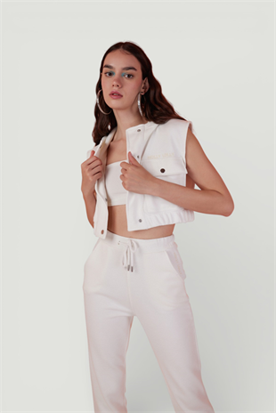 Kapişonlu Çıtçıt Kapamalı 3 İplik Jura Yelek Beyaz