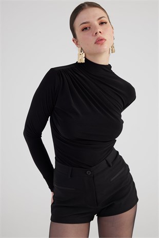 Drape Detaylı Balıkçı Yaka Fables Bluz Siyah