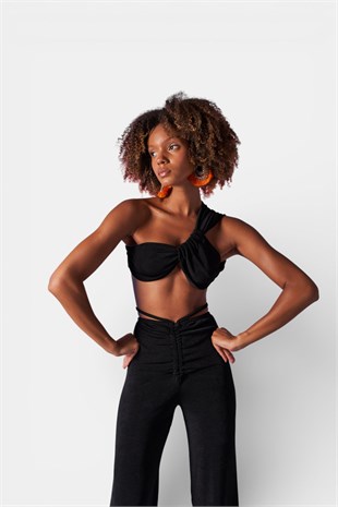 Omuz Detaylı Beatrice Crop Siyah