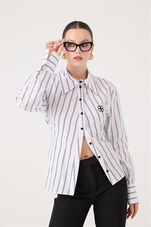 Çizgili Belden Oturmalı Betty Gömlek Beyaz