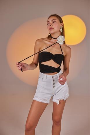 Yırtık Detaylı Likralı Distressed Jean Şort Beyaz
