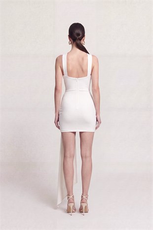 Halter Yaka Aksesuarlı Mini Lilian Elbise Beyaz