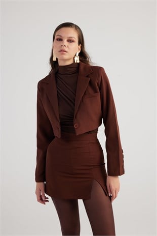 Vatkalı Atlas Kumaş Crop Model Panky Ceket Kahverengi