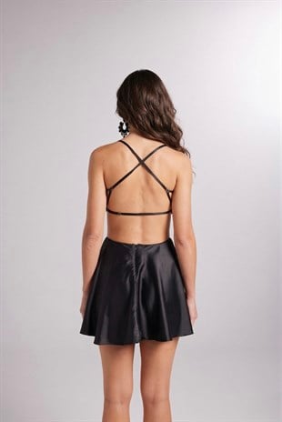 Sırt Dekolteli Saten Mini Sheri Elbise Siyah