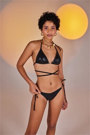 Özel Yapım Parlak Kumaşlı H Aksesuarlı V Kesim Ivory Bikini Altı Siyah