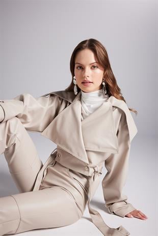 Crop Model Astarlı Kemerli Neeko Deri Ceket Bej