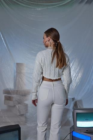 Crop Model Bisiklet Yaka Örgü Merit Kazak Ekru