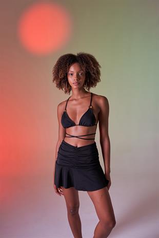 Yüksek Bel Büzgü Detaylı Mini Delphi Etek Siyah