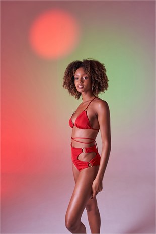 Üçgen Bağcıklı Ayarlanabilir Delphi Bikini Üstü Kırmızı