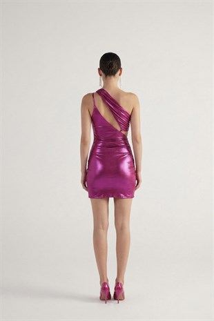 Tek Omuz Detaylı Parlak Mini Thea Elbise Pembe