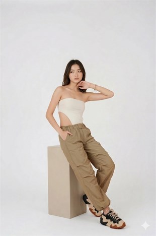 Parachute Pants Beige
