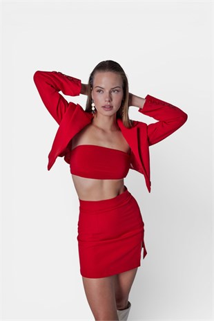 Vatkalı Atlas Kumaş Crop Model Panky Ceket Kırmızı