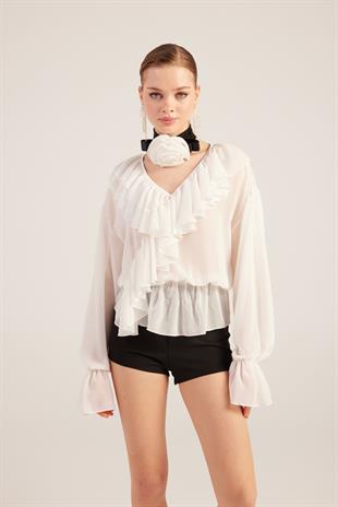 Fırfırlı Güllü Choker Aksesuarlı Şifon Sassy Gömlek Beyaz