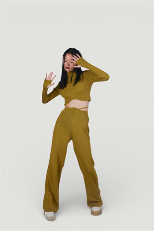 Feels Trousers Green