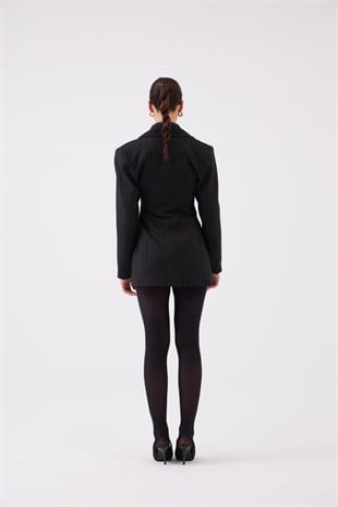 Belden Oturmalı Çizgili Fit Kesim Karen Blazer Ceket Siyah
