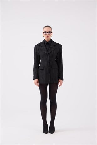Belden Oturmalı Çizgili Fit Kesim Karen Blazer Ceket Siyah