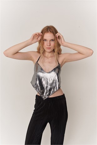 Üçgen Kesim Boyundan Bağlamalı Glammy Crop Gümüş
